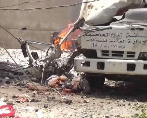 شاهد صور مرّوعه تُنشر لأول مرة لضحايا قصف عاصفة الحزم الذي استهدف حيّ عطان + فيديو