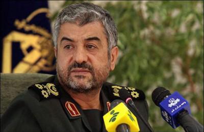 قائد الحرس الثوري الايراني يهاجم السعودية ويقول:"نظام آل سعود اصبح آيلا الى الانهيار والسقوط"