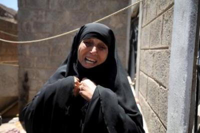 قتال ضار في اليمن.. والضربات الجوية تستهدف خمس محافظات، والسعودية تدرب مقاتلي القبائل