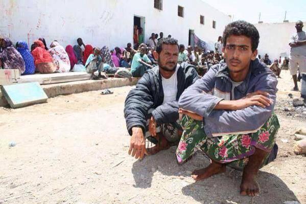 نصف مليون يمني بحاجة ماسة للمساعدة.. والسعودية استقبلت أكثر من أحد عشر ألف، والصومال قريب الـ 4000 نازح من اليمن