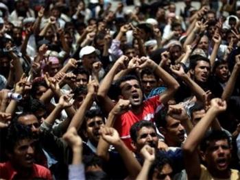 جمعة المعارضين ليست موحدة:  رهانات صالح على عامل الوقت "تؤتي ثمارها" مع بروز انقسامات بين مناهضيه