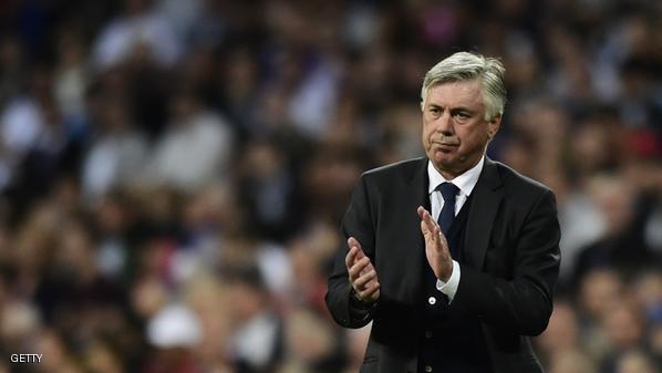 إيقاف مدرب ريال مدريد لأنه صفق