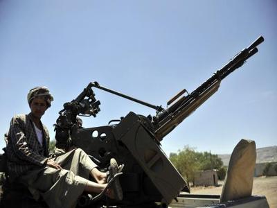 توقف إصلاح الكهرباء في مأرب بسبب تجدد الاشتباكات بين الحوثيين والقبائل