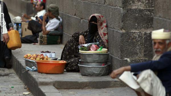 أحمر وأصفر وأخضر..كيف تطايرت رائحة البهارات من اليمن بحثاُ عن بلد آخر لا قصف فيه؟