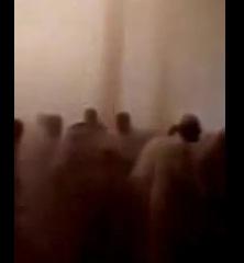 انفجار بمسجد بالكويت يودي بحياة 13 شخص (فيديو)