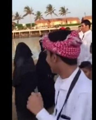 استجواب عدد من المتورطين في فيديو التحرش بفتاتي جدة