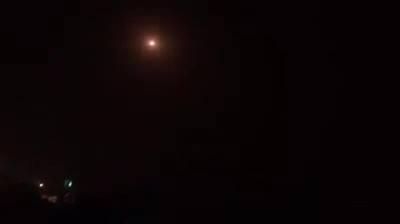 شاهد فيديو.. وحدات الدفاع الجوي السعودي تعترض صاروخ اسكود أطلقه الحوثييون على جازان