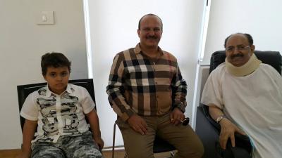 يحيى صالح ينشر صوراً حديثه له مع قاسم سلام في لبنان