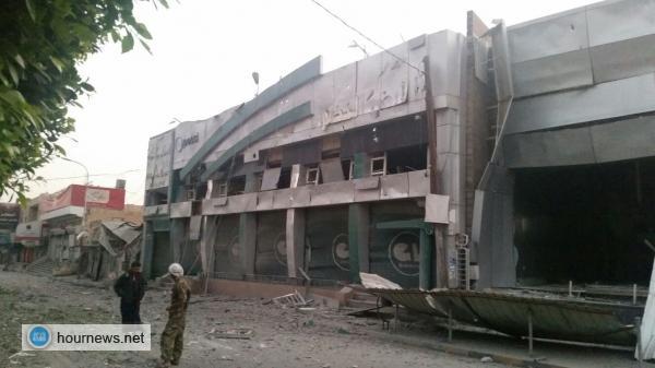 اخبار الساعة ينشر صورة العمارة التي استهدفها صاروخ للتحالف في شارع حدة أمام مطعم الخضراء اخبار الساعة ينشر صورة العمارة التي استهدفها صاروخ للتحالف في شارع حدة أمام مطعم الخضراء