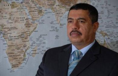مبادرة حوثية تقبل بعودة حكومة بحاح لصنعاء لـ90 يوماً