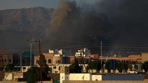 قصف عنيف للحوثيين طالت عدة أحياء بمدينة تعز وسقوط العشرات بين قتيل وجريح من المدنيين