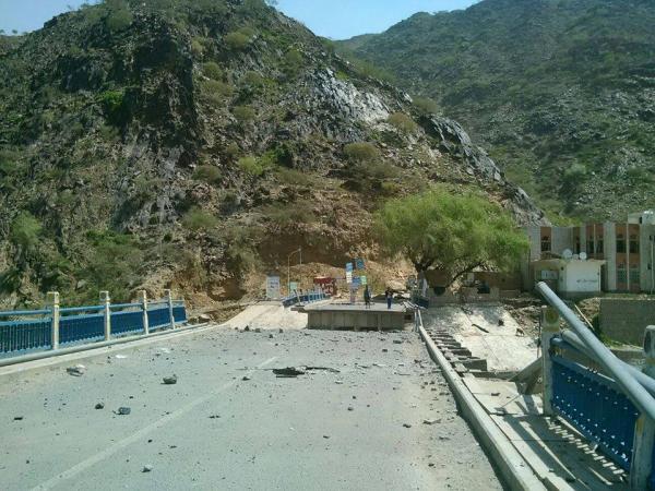 بالصور: هذا ما فعله التحالف اليوم لقطع طريق صنعاء - حجة