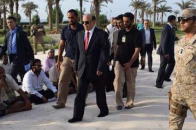 هذا ما تريده دول التحالف من هادي بعد وصوله إلى الرياض والاتفاق يبقي بحاح في عدن
