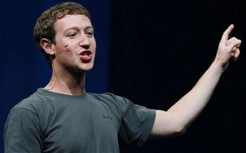 رقم قياسي جديد في الانترنت : نصف مليار زائر في يوم واحد دخلوا لموقع الفيس بوك