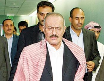 الرئيس صالح في السلطة 33 عاماً بسياسة “الرقص على رؤوس الثعابين”
