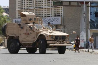 اشتباكات عنيفة في عدن بين المقاومة الجنوبية وعناصر من القاعدة لهذا السبب