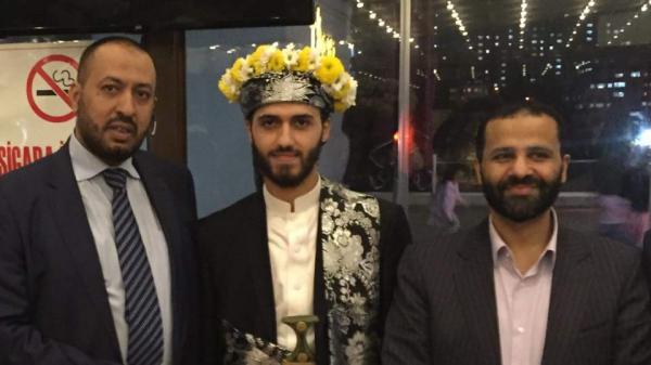 صور من تركيا تظهر الشيخ حميد الأحمر وصخر الوجيه في عرس يونس