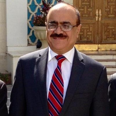 قال أن الانفصال مشروع فوضى لا أكثر: الوزير اليمني علي العمراني يدعو لمواجهة مطالب الاستقلال في الجنوب ويكشف السبب