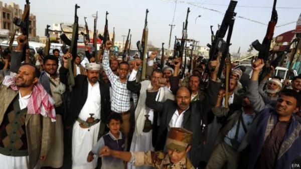 الغارديان: "العالم يحتاج لمتابعة ما يجري في اليمن لكن يتم إسكات الصحفيين"