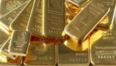 الذهب يهبط لأدنى مستوى في 3 أشهر ويسجل أكبر خسارة اسبوعية منذ منتصف 2013