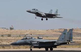 خبير عسكري سعودي يدعو إلى حسم الملف اليمني قبل تدخل «الدب الروسي بقوة»