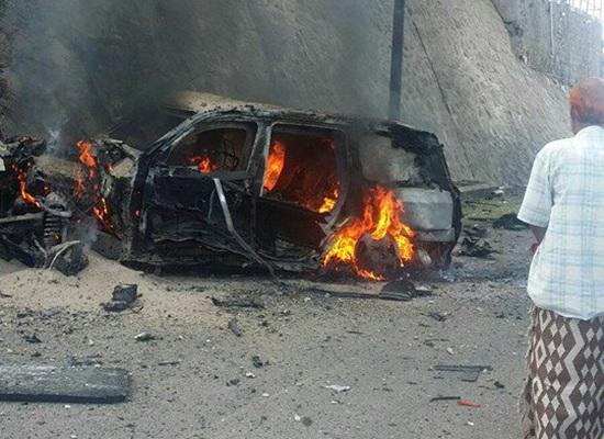 اغتيال محافظ عدن: الصفعة الأكبر لـ"الشرعية" في عاصمتها
