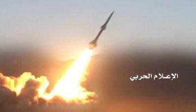 الحوثييون يكشفون عن الصاروخ الذي قصف مقر عمليات التحالف بباب المندب واسفر عن مقتل قادة كبار من التحالف