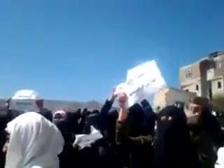 القصة الكاملة لما حدث في مدرسة "بدر الكبرى" للبنات بالعاصمة صنعاء وهتافاتهن ضد مندوبي الحوثيين (فيديو)