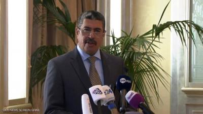 بحاح في مؤتمر صحفي في "أبوظبي" يعترف بهذه الحقائق لأول مرة