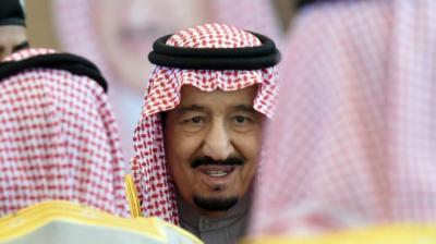 التايمز: مقامرة السعودية بتخفيض سعر النفط ستكلفنا الكثير
