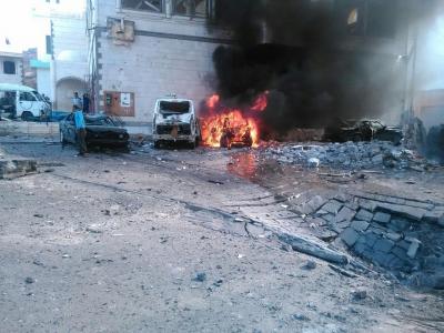 الكشف عن 20 قتيل وجريح نتيجة التفجير الارهابي الذي استهدف بوابة قصر المعاشيق بعدن (تفاصيل)