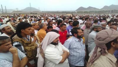 عدن: تشييع مهيب للقيادي في المقاومة (الراوي) في البريقة