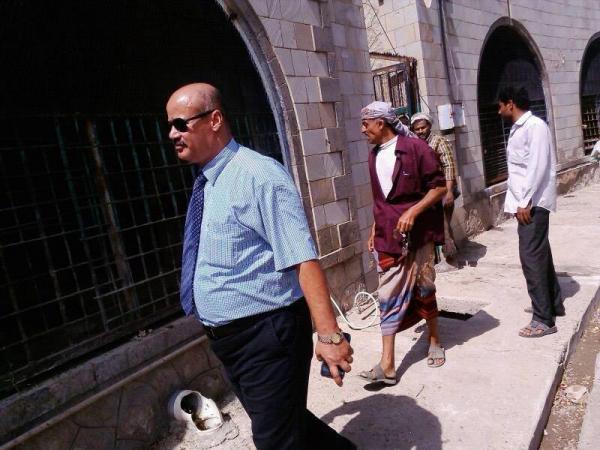 مدير صندوق النظافة يزور حديقة الحيوان ويواجه الكارثه