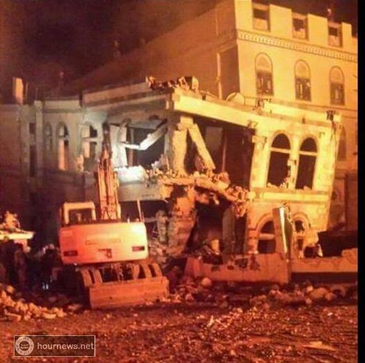 بالصور: منزل المخرج منير الحكيمي الذي قتل مع عائلته في غارة للطيران مساء امس على منطقة بيت معياد