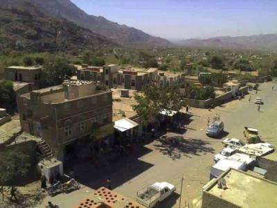 عاجل: المقاومة في مديرية المسراخ تبدأ بحرق منازل من وصفوهم بالمتحوثيين (تفاصيل)