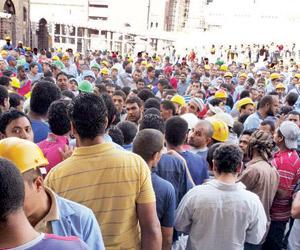 بالتفاصيل: ثلاثة خيارات لعمالة شركة بن لادن الذين لم يتسلموا رواتبهم من بينها الخروج النهائي من السعودية