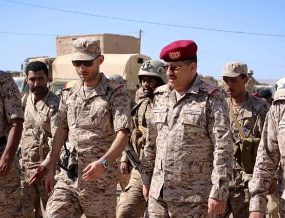 الكشف عن خلاف كبير بين العميد هاشم الأحمر واللواء المقدشي في مأرب