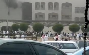 مقطع فيديو يكشف رمي طالبات مدرسة "براعم الوطن" أنفسهن من الدور الثالث في حريق يوم أمس