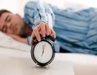 ما هو عدد ساعات النوم المناسبة لكل مرحلة عمرية؟