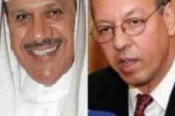 عاجل: الرئيس اليمني يوقع على المبادرة الخليجة أولاً ويشكر الملك عبدالله ويقول نحتاج لعشرات السنين لبناء ما تم دمرته الأزمة.. والعاهل السعودي يدعوا الاطراف اليمنية الى انهاء الفرقة والوفاء بالوعد