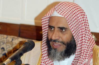 حوثي ينتحل شخصية أميرة سعودية ويكشف معلومات عن صالح للإيقاع بالدكتور"عوض القرني" (تفاصيل + صور)