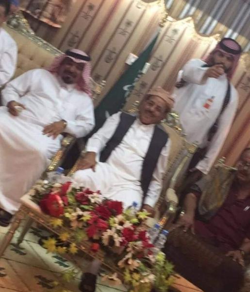 مفاجأة صادمة للحراك الجنوبي: اللواء ناصر النوبة يظهر بجانب علي محسن الاحمر (صورة)