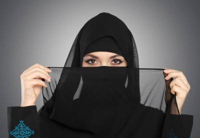 مواطن سعودي اراد ان يثبت رجولته فقامت زوجته بتلقينه درس لن ينساه