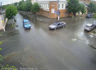 فيديو معركة عنيفة ومفاجئة بسبب حادث تصادم!