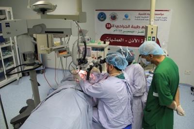 التوقف عن العمل يهدد أكبر مستشفيات تعز بعد عجز إدارته دفع أجور ورواتب الموظفين