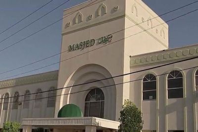 مسلحون يطعنون طبيبًا مسلمًا ويطلقون عليه الرصاص أمام مسجد بمدينة هيوستن الأمريكية