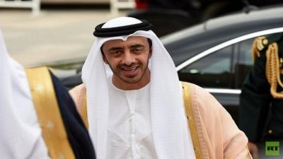 مواطن إماراتي يستغيث بوزير خارجيته فيرسل له طائرة خاصة