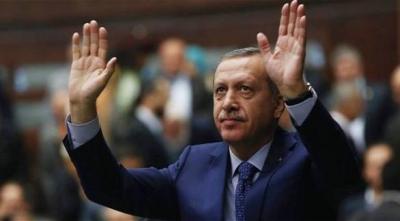 سعودي يغير اسم ابنه إلى أردوغان ويثير الجدل بالسعودية (فيديو)