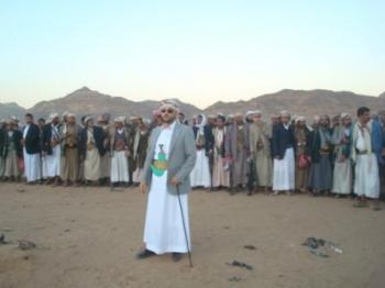 ادخال قوافل غذائية الى دماج:  عقلد صلح بين الحوثيين والسلفيين لوقف الاقتتال بدماج وتشكيل لجنة مراقبه ورفع المواقع المستحدثه(صور)