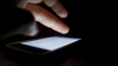 اكتشاف ثغرة في أنظمة آبل تسمح باختراق أجهزتها بكل سهولة والسيطرة عليها